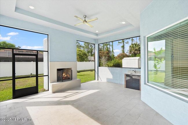 Screened Patio kitchen | Image 27