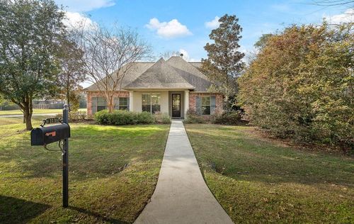 113 Autumn Creek Dr, Madisonville, LA, 70447-3603 | Card Image