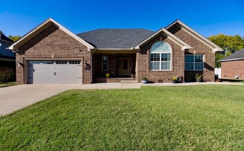 663 Baden Ln, Bowling Green, KY, 42104-6530 | Card Image