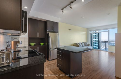 2303-28 Linden St, Toronto, ON, M4Y0A4 | Card Image