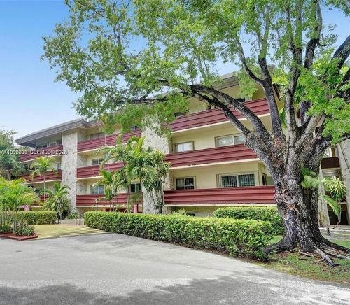 apt-206-1205 Mariposa Ave, Coral Gables, FL, 33146-3249 | Card Image