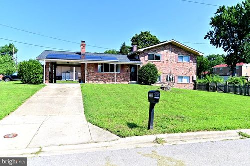 5700 Mansfield Dr, TEMPLE HILLS, MD, 20748-2731 | Card Image