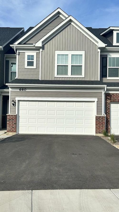 58002-660 Switchgrass Way, Bolingbrook, IL, 60490-5675 | Card Image