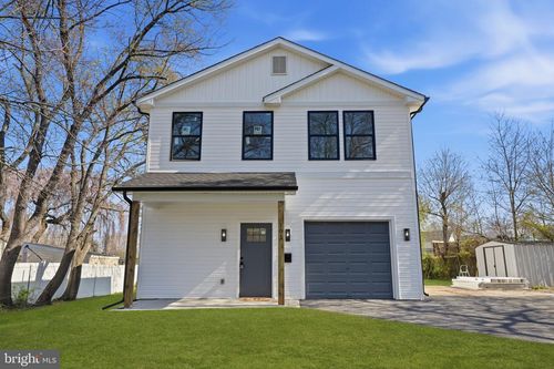 101 Idlewild Rd, LEVITTOWN, PA, 19057-2235 | Card Image