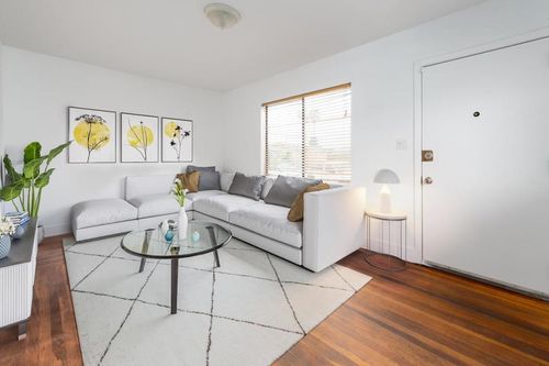 1839 100th Ave, Oakland, CA, 94603-2711 | Card Image