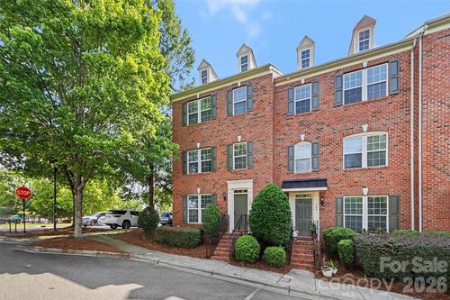 768 Naramore St, Davidson, NC, 28036-6921 | Card Image