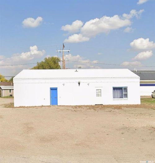 82 Railway Avenue, Lanigan, SK, S0K2M0 | Card Image