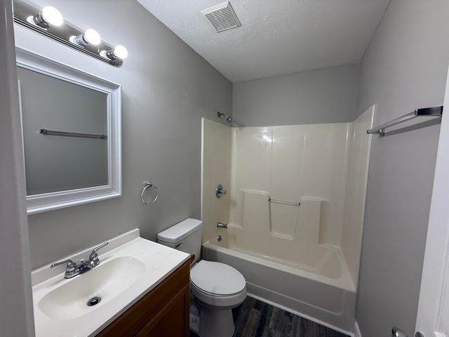 200 S Broadway St, House other with 3 bedrooms, 2 bathrooms and null parking in Berea KY | Image 18