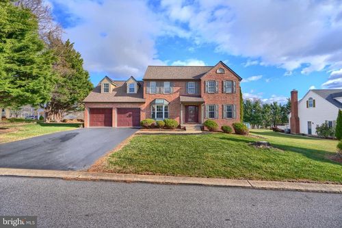 17431 Old Farm Ln, NEW FREEDOM, PA, 17349-8700 | Card Image