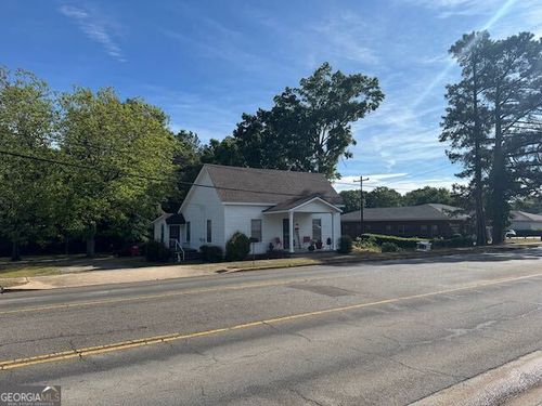 319 E Mccarty St, Sandersville, GA, 31082-2060 | Card Image