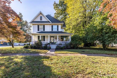 409 E Cypress St, Charleston, MO, 63834-1710 | Card Image