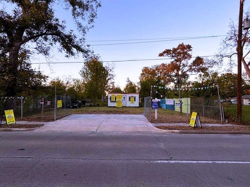 5123 E Crosstimbers St, Houston, TX, 77016-6254 | Card Image
