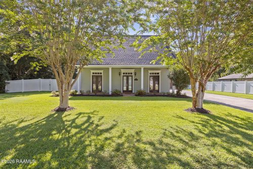 13801 Lynnedale Loop, Abbeville, LA, 70510-8513 | Card Image