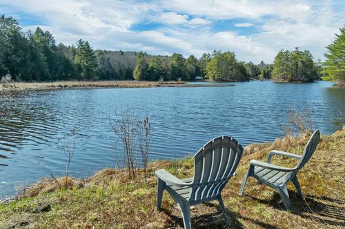 47 Dock Rd, Belmont, NH, 03220-4043 | Card Image