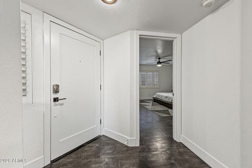 324-5104 N 32nd St, Phoenix, AZ, 85018-1473 | Card Image