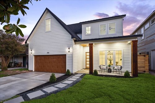 206 Milwaukee St, Houston, TX, 77009-1869 | Card Image