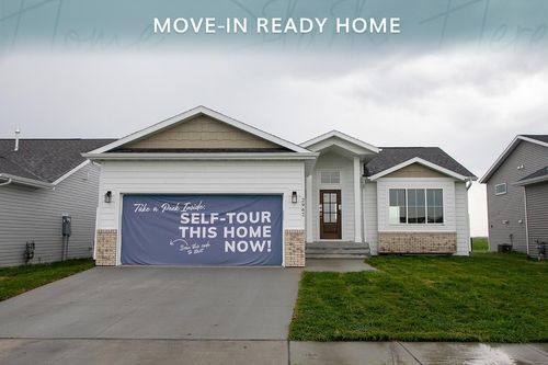 2962 74th Ave S, Fargo, ND, 58104-5536 | Card Image