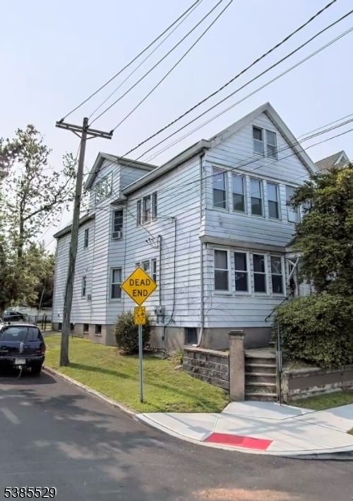 107 Vreeland Ave, Clifton, NJ, 07011-2932 | Card Image