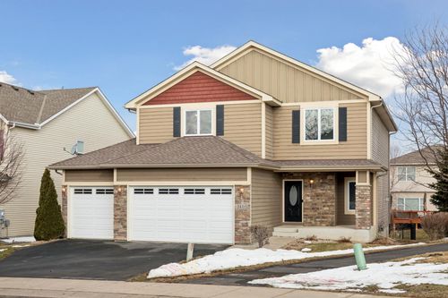 1460 Jersey Way, Chanhassen, MN, 55317-8622 | Card Image