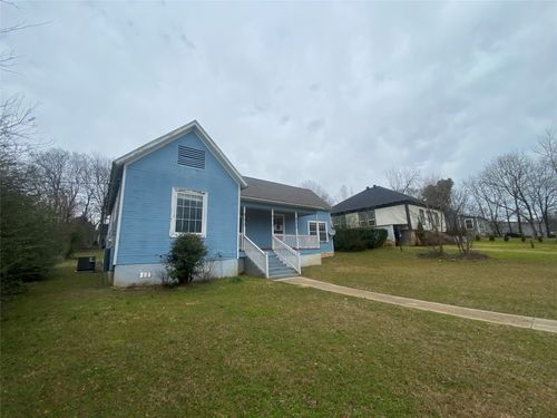 401 E Wright St, Marshall, TX, 75670-8967 | Card Image