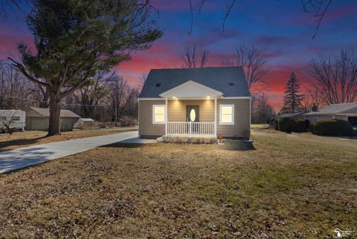 533 Center St, Carleton, MI, 48117-9399 | Card Image