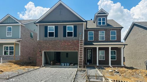 471 Triple Crown Cir, Gallatin, TN, 37066-5895 | Card Image