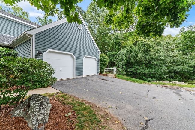 333 - 333 Bishops Forest Dr, Condo with 2 bedrooms, 3 bathrooms and 1 parking in Waltham MA | Image 20