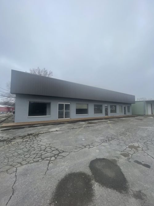 1405 Buffalo Rd, Lawrenceburg, TN, 38464-2066 | Card Image