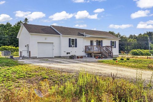 11 Welchville Commons Dr, Oxford, ME, 04270-3589 | Card Image