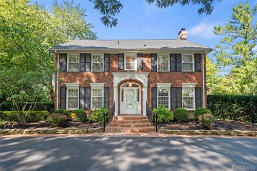 540 Berwyn St, Birmingham, MI, 48009-1582 | Card Image