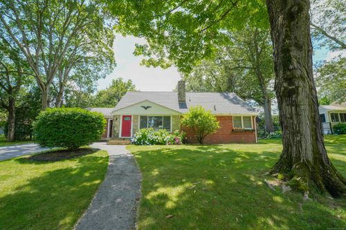 70 Oakridge Rd, Waterbury, CT, 06706-2826 | Card Image