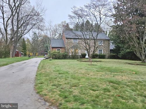 211 Mount Alverno Rd, MEDIA, PA, 19063-5311 | Card Image