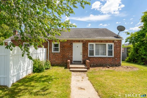 15 Hamast Avenue, Waterford, CT, 06385 | Card Image