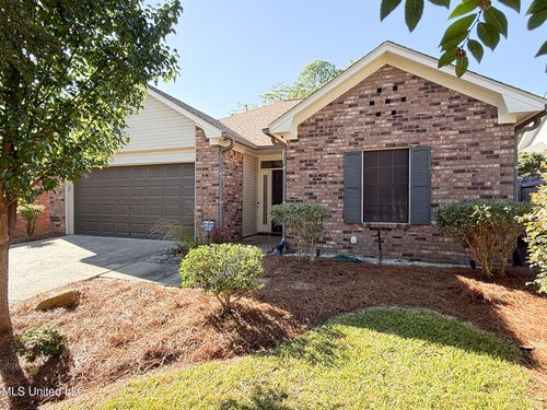 110 Commonwealth Ave, Brandon, MS, 39047-6194 | Card Image