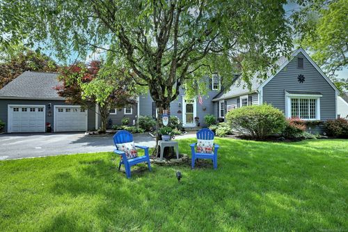 19-19 Old Colony Rd, Monroe, CT, 06468-1279 | Card Image