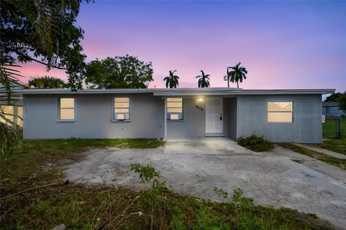 1629 Pawnee St, Fort Myers, FL, 33916-2129 | Card Image