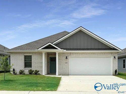15617 Ruthie Lynn Dr, Athens, AL, 35613-3585 | Card Image