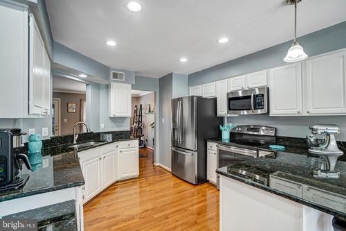 6552 Kelsey Point Cir, ALEXANDRIA, VA, 22315-5511 | Card Image