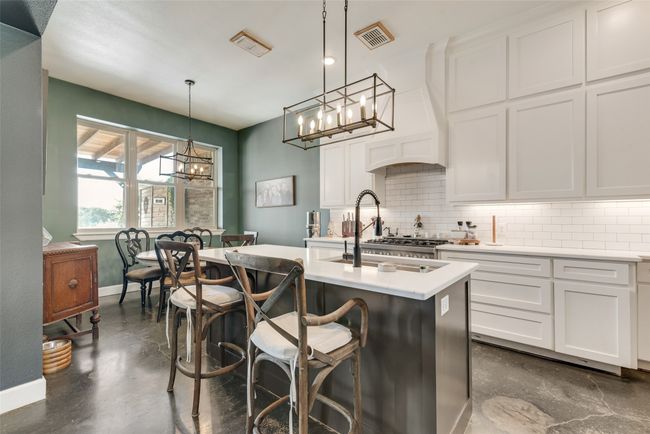 8310 Old Springtown Rd, House other with 4 bedrooms, 3 bathrooms and null parking in Springtown TX | Image 13