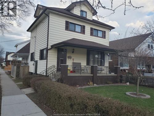 1102 Hall Ave, Windsor, ON, N9A2M9 | Card Image