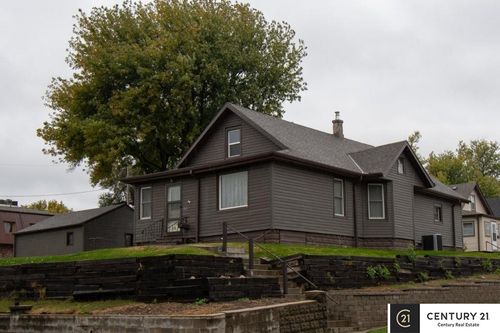 3202 S 31st St, Omaha, NE, 68105-3765 | Card Image