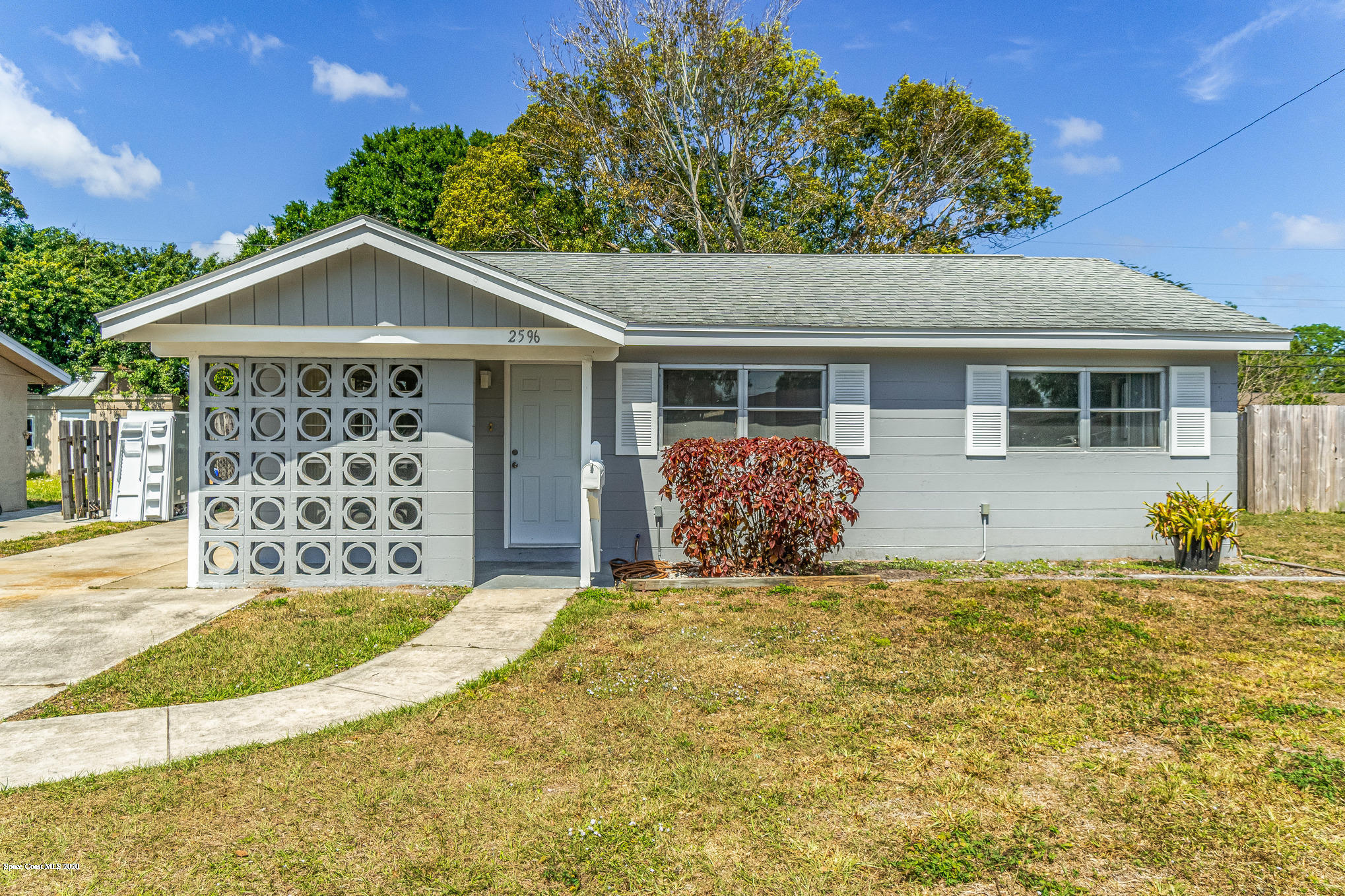 2596 Sarno Road, Sold in Melbourne Zoocasa