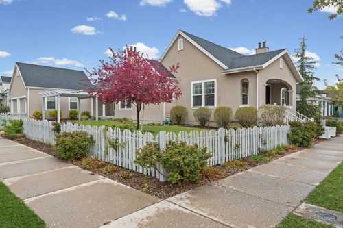 4956 W Black Twig Dr, South Jordan, UT, 84009-5943 | Card Image