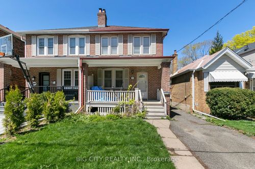 lower-178 Douglas Ave, Toronto, ON, M5M1G6 | Card Image