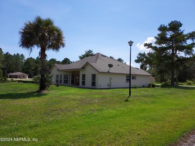 644 Live Oak Loop, House other with 3 bedrooms, 2 bathrooms and null parking in Crescent City FL | Image 2