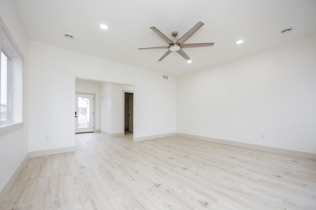 Living Room_004.jpeg | Image 50