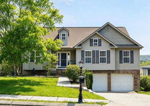 8687 Costa Ln, Hixson, TN, 37343-1797 | Card Image