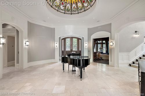 7420 Inner Circle Dr, Bloomfield Hills, MI, 48301-3514 | Card Image