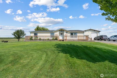 131108 W King Tull Rd, Prosser, WA, 99350-8826 | Card Image