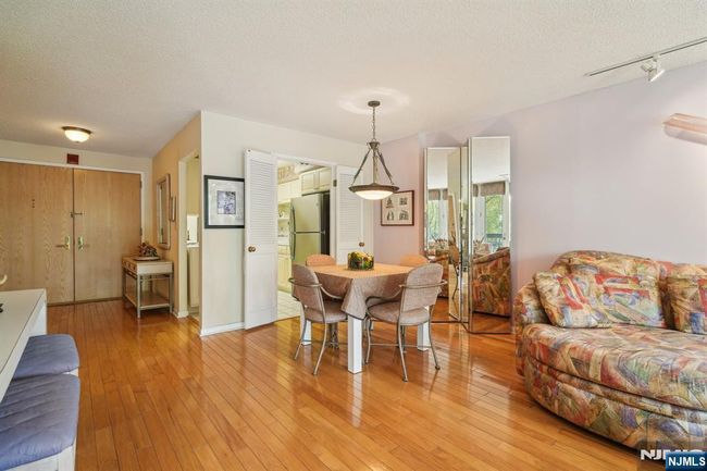 10 Smith Manor Blvd, Condo with 2 bedrooms, 2 bathrooms and null parking in West Orange NJ | Image 6